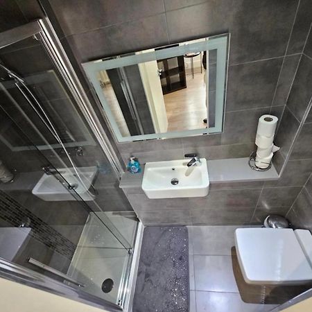 Luxury Double Room With Private Bathroom Эдинбург Экстерьер фото